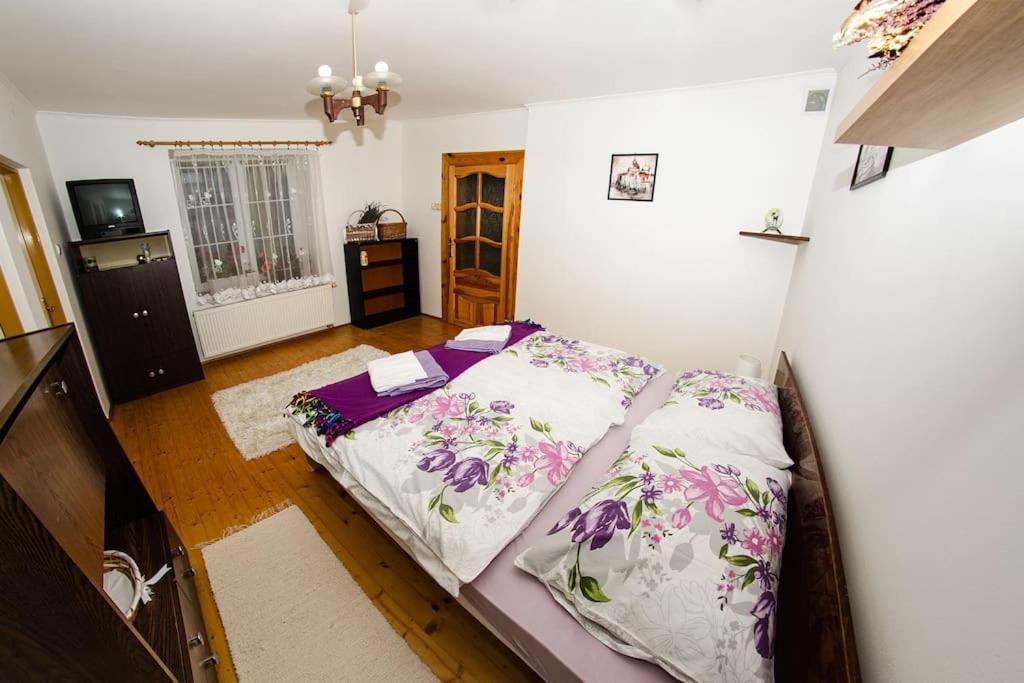 Žltý domček - Apartmán Švábovce Exterior foto